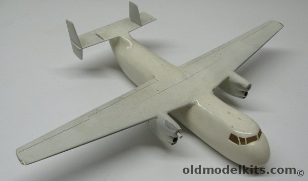 Topping 1/72 Grumman C-2 Greyhound - Factory Desk Top Model plastic model kit